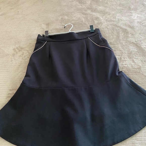Zara high low stretch skirt in Black size M(29”W) - Picture 6 of 7
